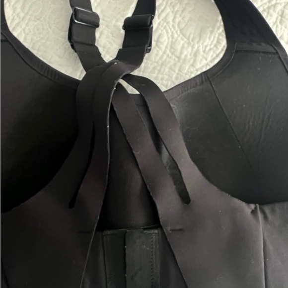 Lululemon Air Support Bra 34DD - Picture 2 of 2